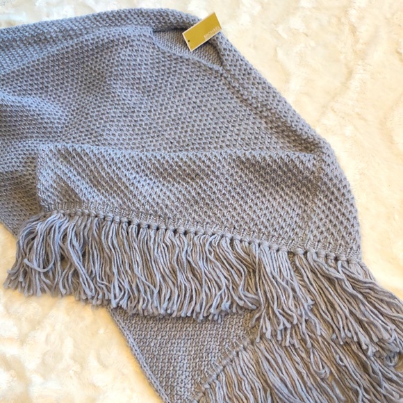 Michael Kors Poncho - One size fits all - Picture 2 of 3